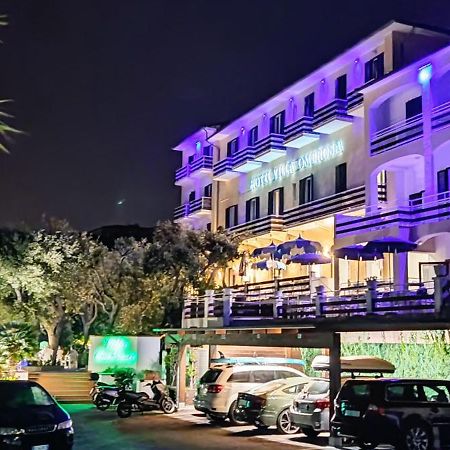 Hotel Villa Ombrosa ポルトフェッラーイオ エクステリア 写真