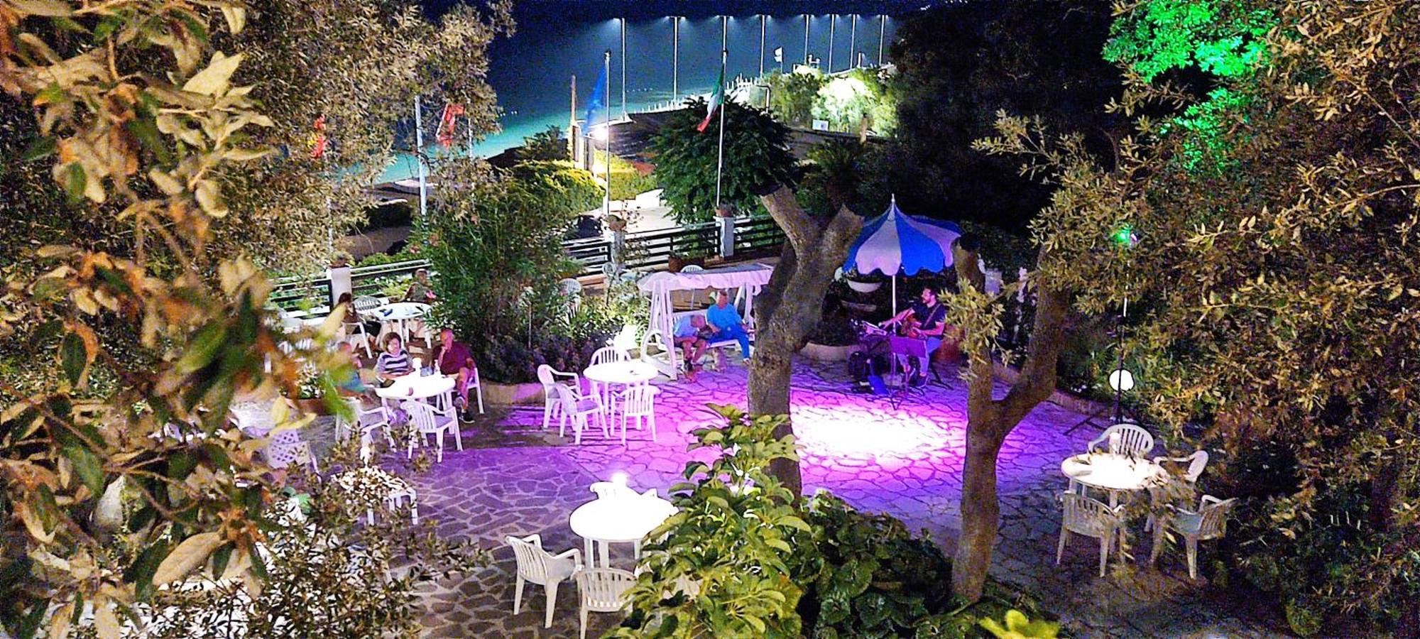 Hotel Villa Ombrosa ポルトフェッラーイオ エクステリア 写真