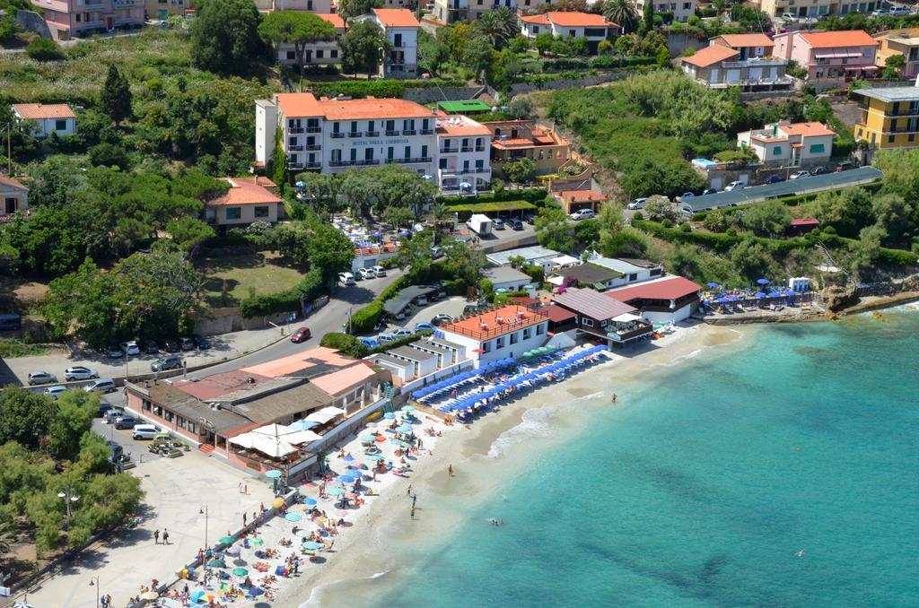 Hotel Villa Ombrosa ポルトフェッラーイオ エクステリア 写真