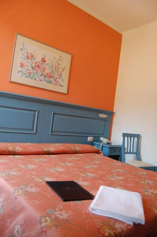 Hotel Villa Ombrosa ポルトフェッラーイオ エクステリア 写真